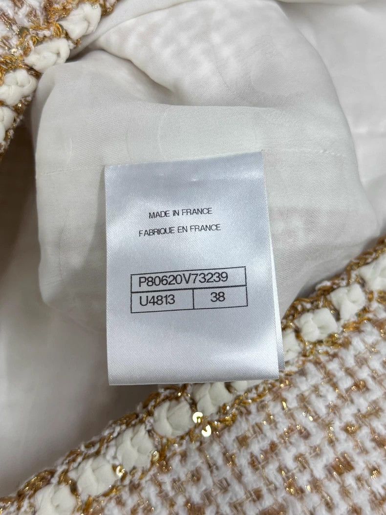 Chanel Chanel 26C gold silk beige vest Size XS / US 0-2 / IT 36-38 - 5 Thumbnail