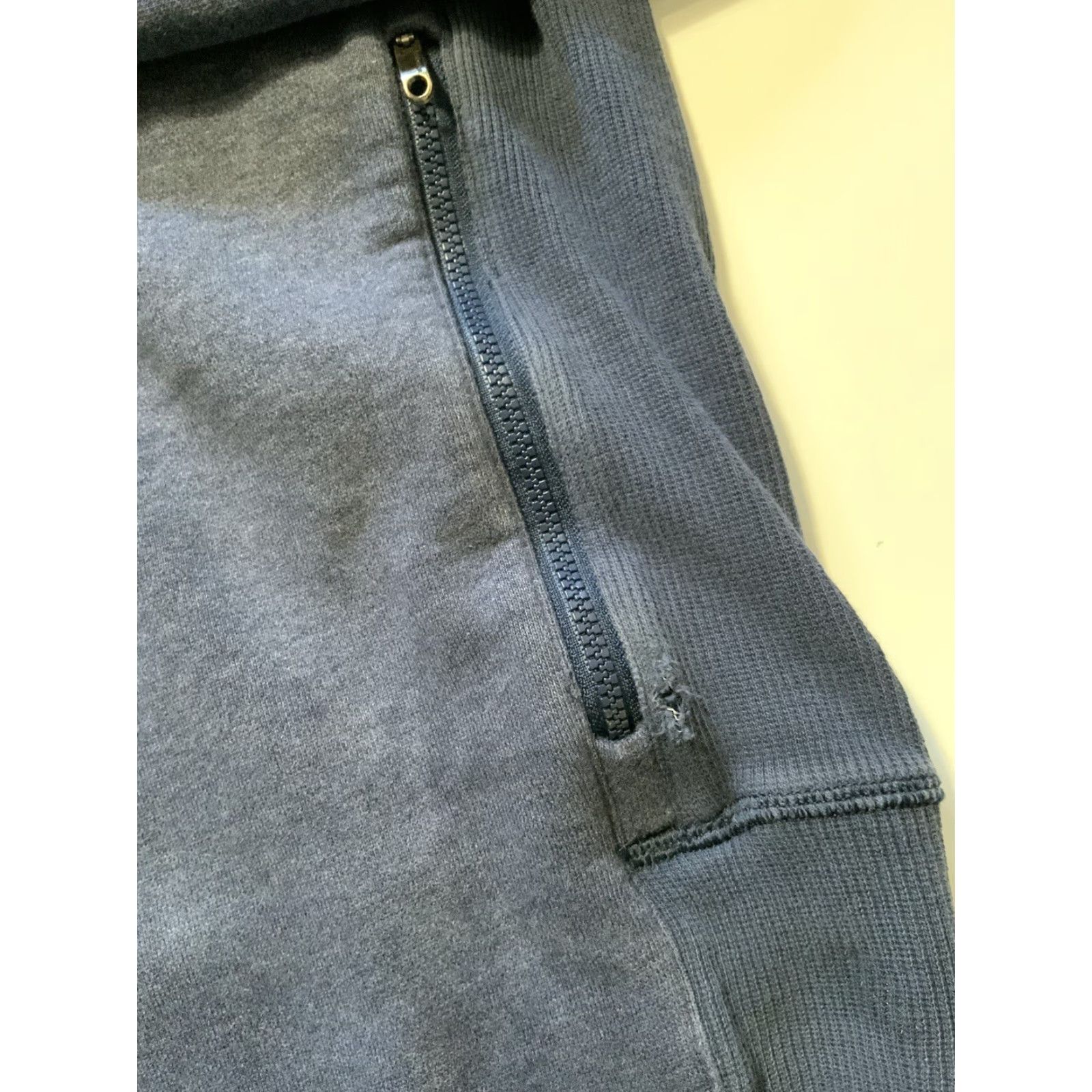 Lululemon Lululemon Athletica Core Navy Blue Thick Warm Ribbed Training Zip Hoodie XL Men Blue Full Zip Mens Size US XL / EU 56 / 4 - 6 Thumbnail