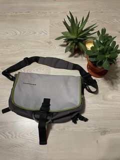 Salomon Vintage Bag | Grailed