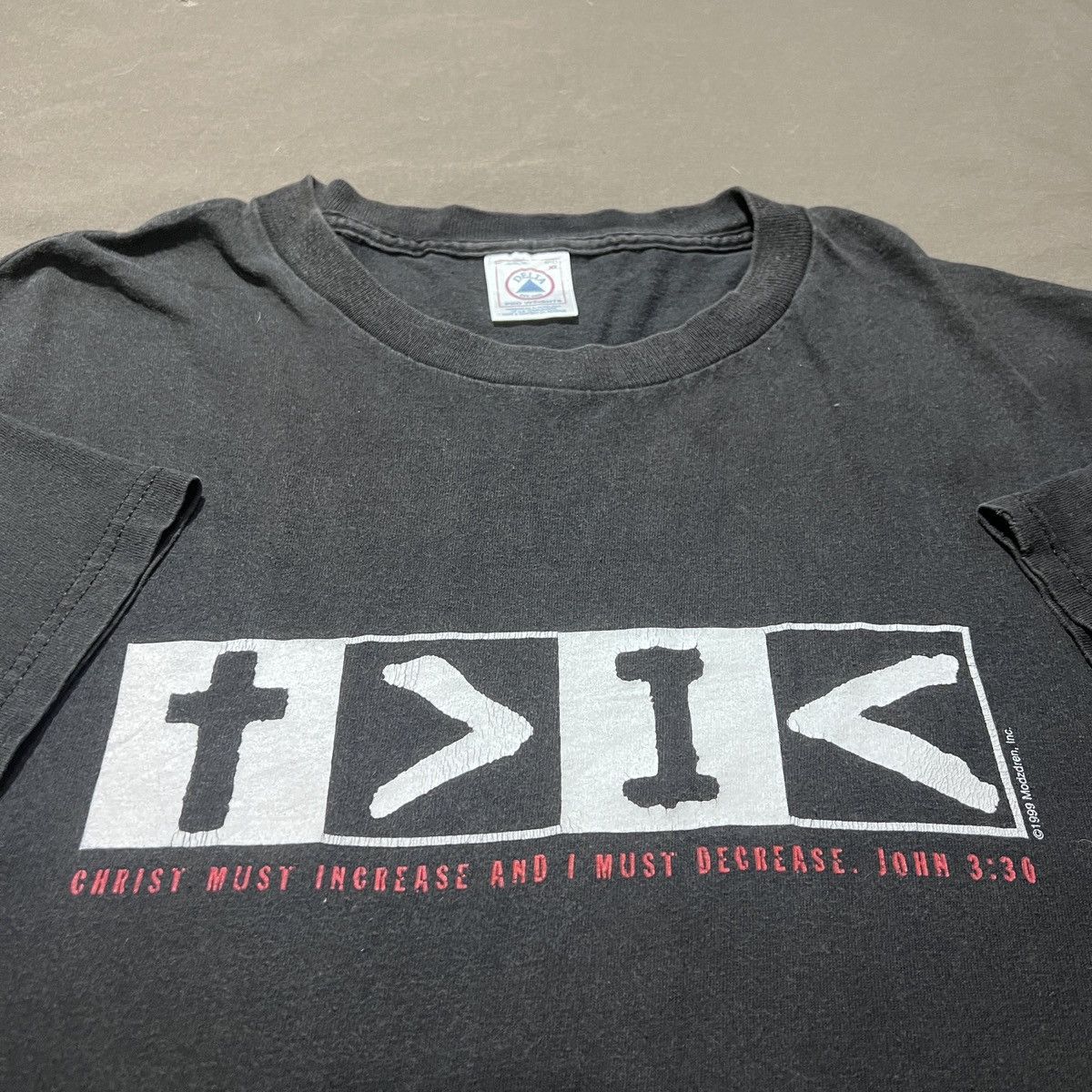 Vintage Vintage 90s Jesus God Holy Bible Faded graphic streetwear Size US XL / EU 56 / 4 - 1 Thumbnail