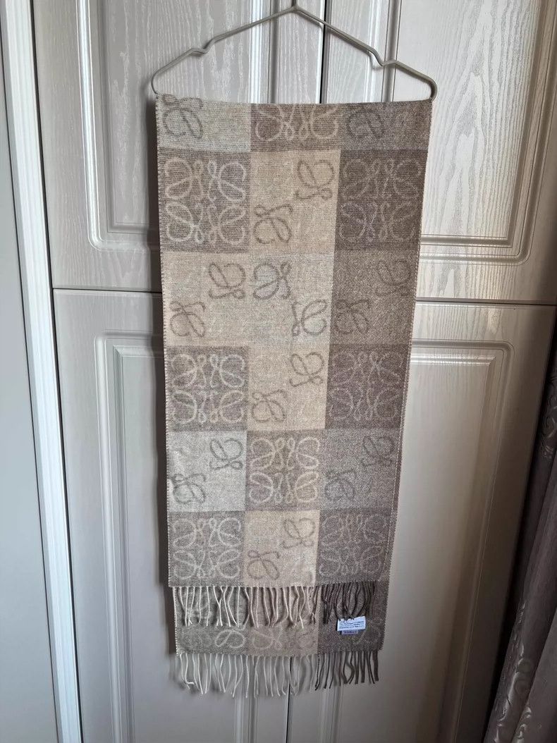 Loewe LOEWE Wool scarves, milk tea color and brown color Size ONE SIZE - 1 Thumbnail