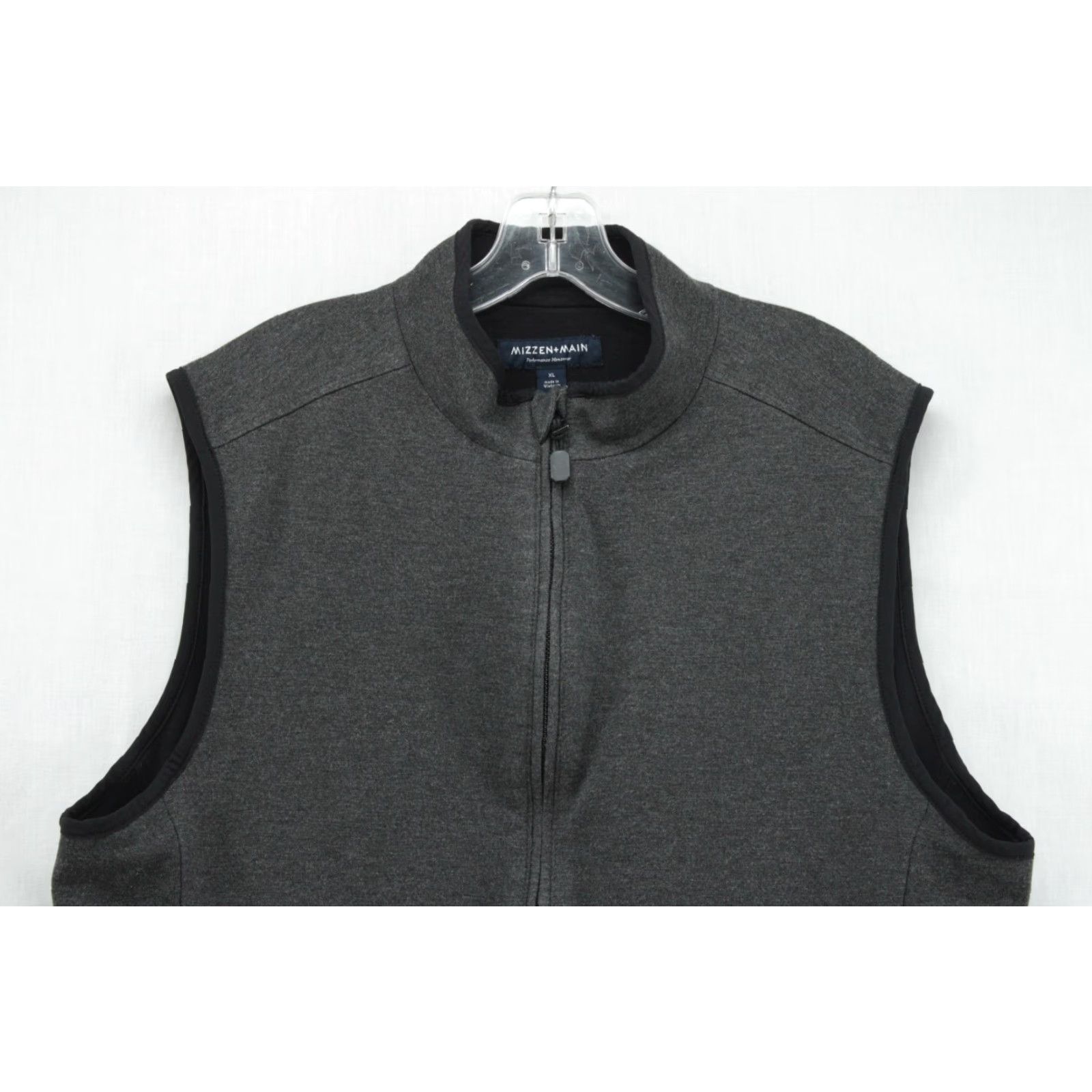 Mizzen+Main Mizzen+Main Bryant Vest Mens XL Gray Full Zip Performance Stretch Outdoors Vest Size US XL / EU 56 / 4 - 2 Thumbnail