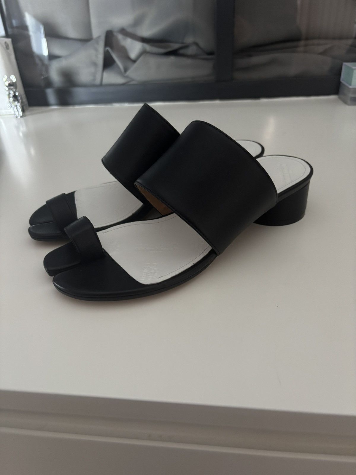 Maison Margiela Maison Margiela Black Tabi Heeled Sandals Size US 5 / IT 35 - 1 Thumbnail