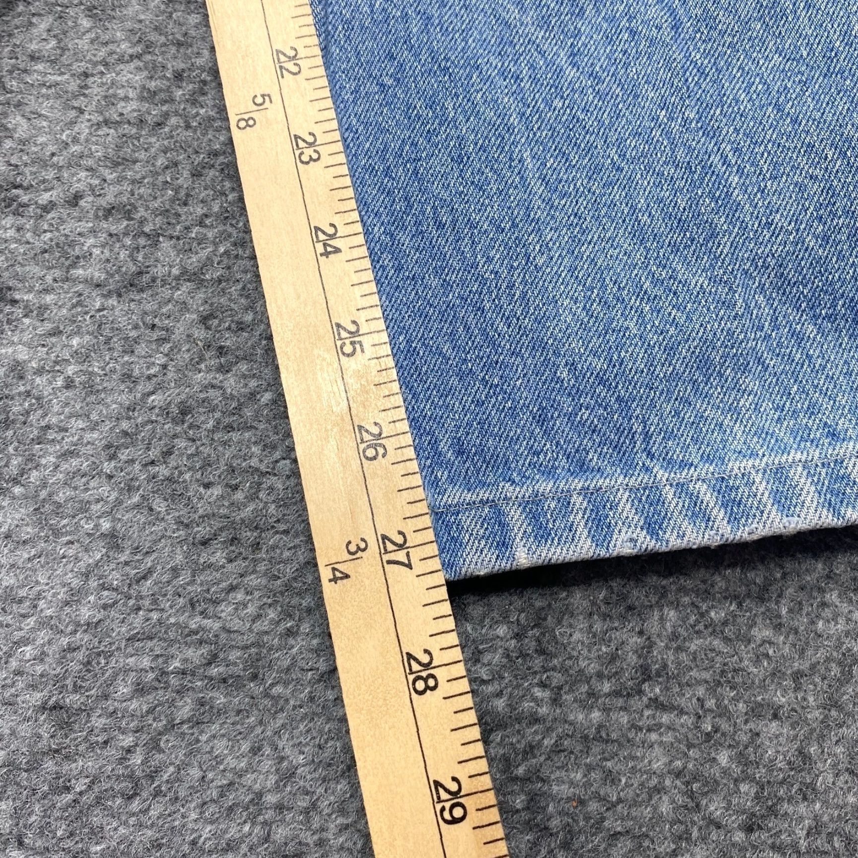 Levi's VINTAGE Levi's Jeans Men 32x27 Blue 901 Relaxed Fit Straight Light Wash 90s Logo Western Workwear Jeans Mens Size US 32 / EU 48 - 4 Thumbnail