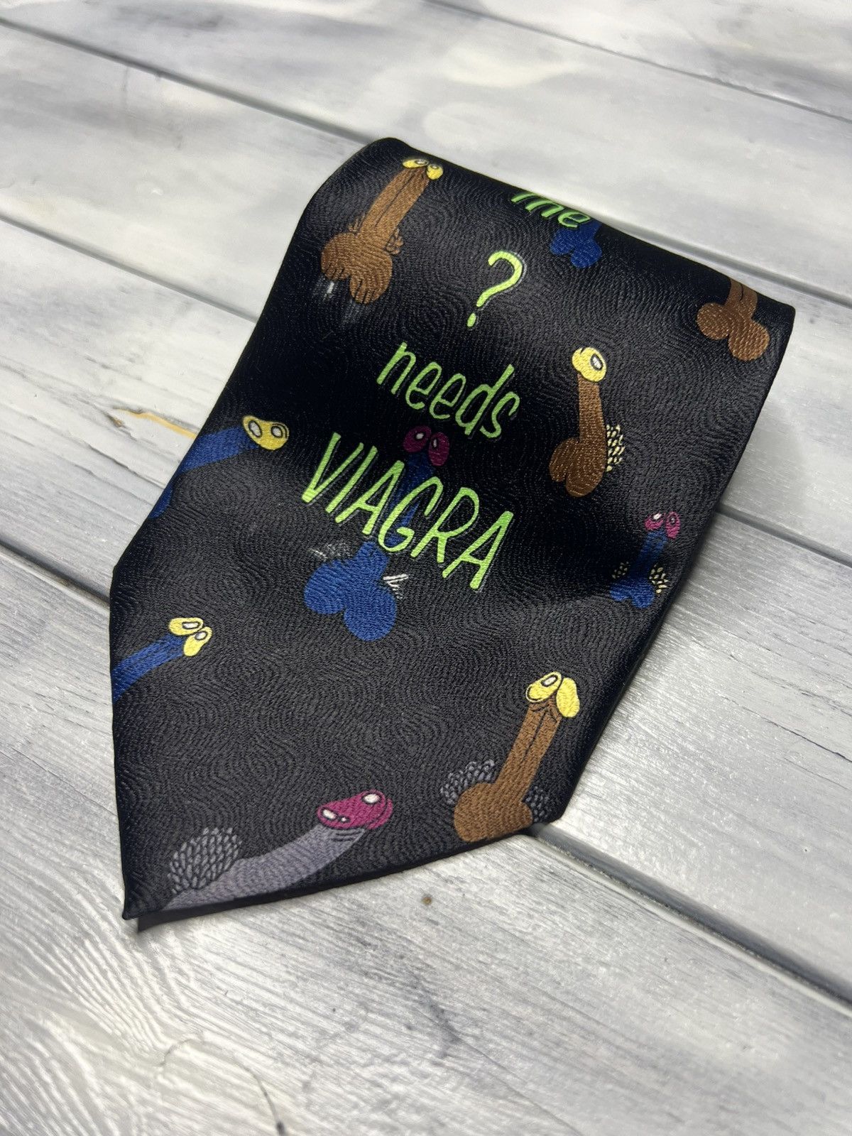 Handmade × Vintage Rare Tie Sette & Bello Hand Made Who The? Needs Viagra Humor Size ONE SIZE - 2 Thumbnail