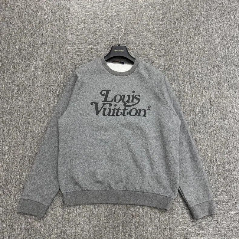 Louis Vuitton Louis Vuitton Nigo Graphic Sweatshirt. Size US M / EU 48-50 / 2 - 1 Thumbnail