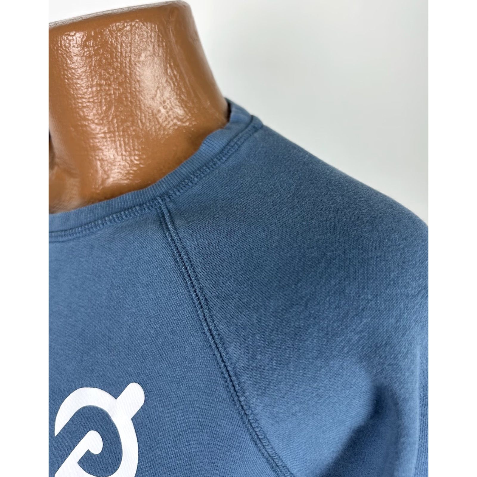 Vintage Peloton Sweatshirt Mens L Blue Raglan Crewneck Logo Spellout Cotton Blend Workout Shirt Size US L / EU 52-54 / 3 - 7 Thumbnail