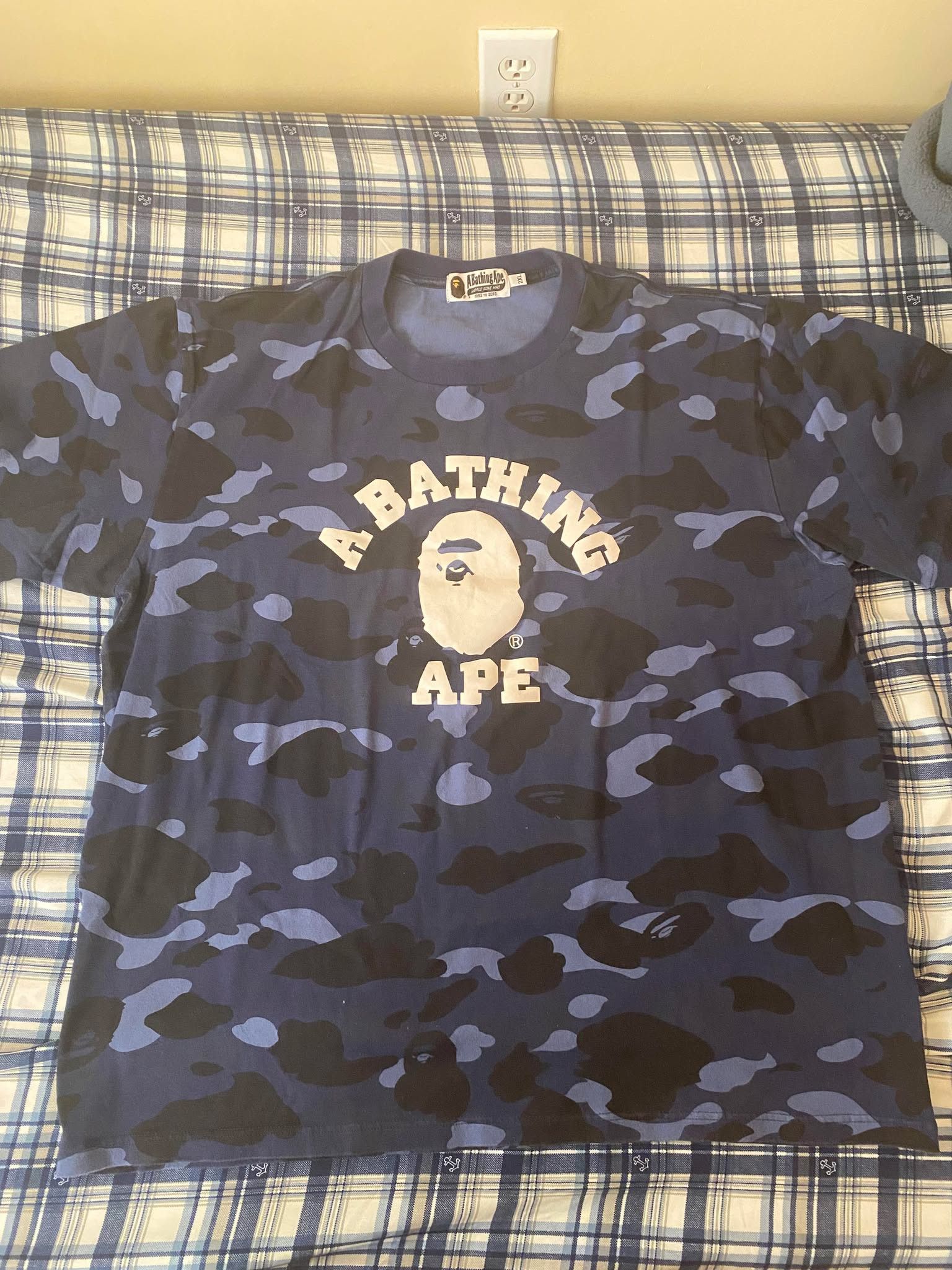 Bape Color Camo College Tee Size US XXL / EU 58 / 5 - 1 Thumbnail