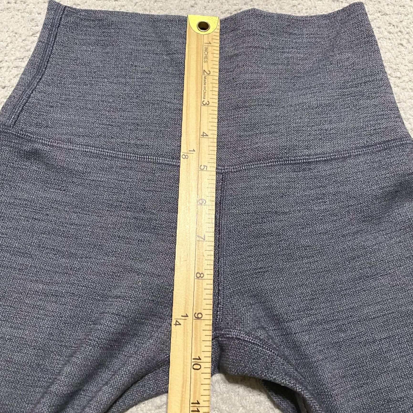 Lululemon Lululemon sz 4 Align Capri Leggings Heather Gray High Rise Skinny Womens Size 27" / US 4 / IT 40 - 7 Thumbnail