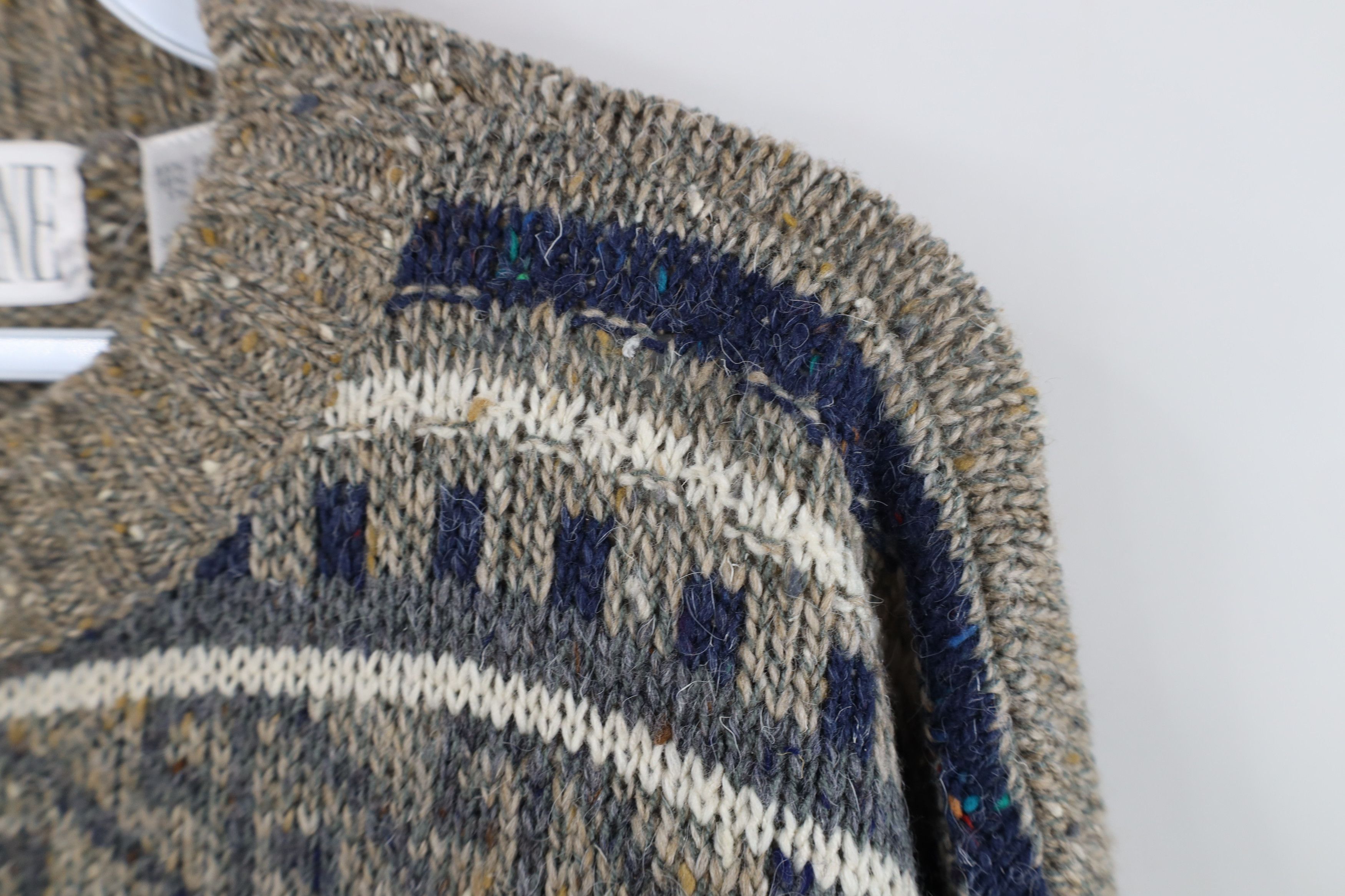 Vintage Vintage 90s Streetwear Southwestern Fair Isle Knit Sweater Size L / US 10 / IT 46 - 8 Thumbnail