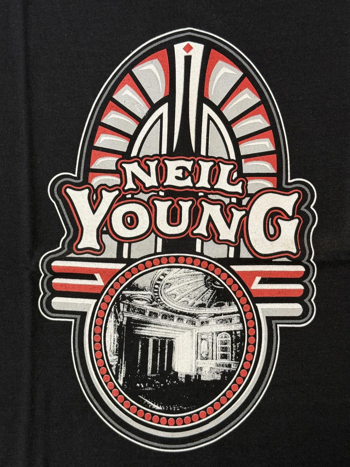 Designer Neil Young T-shirt Theater Tour 2007 Organic Tee -M Size US M / EU 48-50 / 2 - 3 Thumbnail