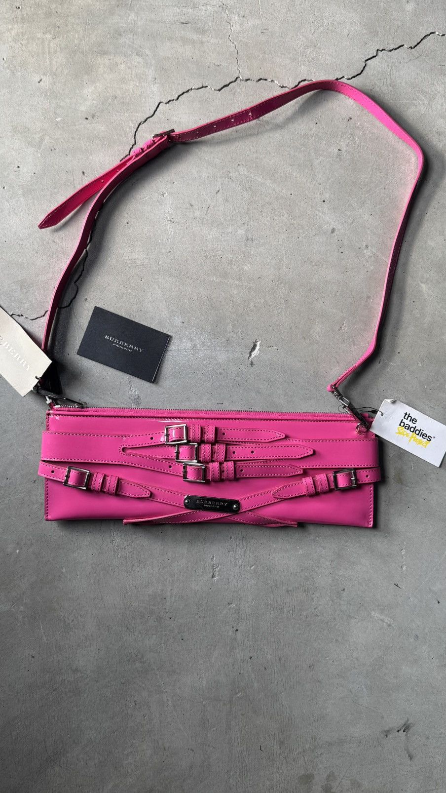Burberry Prorsum Burberry Propsum Pink Patent Leather Bridle ElongatedClutch Size ONE SIZE - 2 Thumbnail