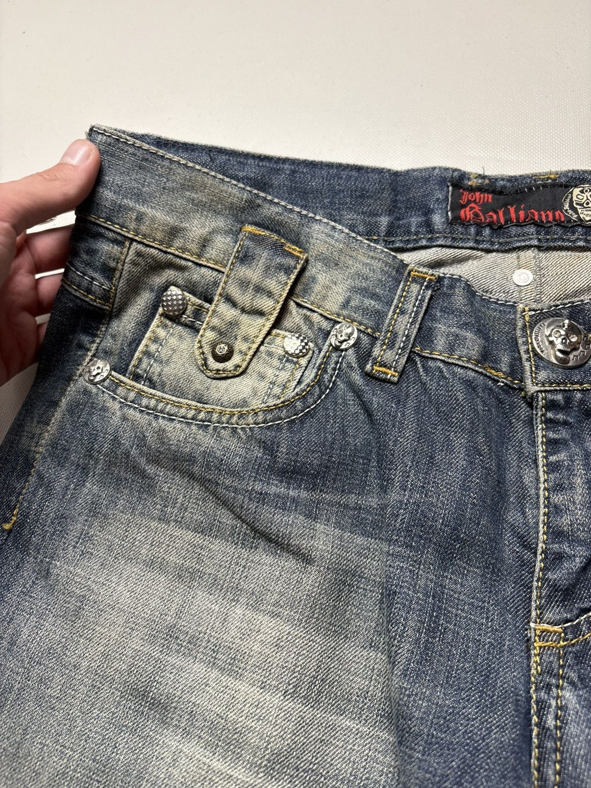 John Galliano Vintage John Galliano Denim Short Size US 31 - 11 Thumbnail