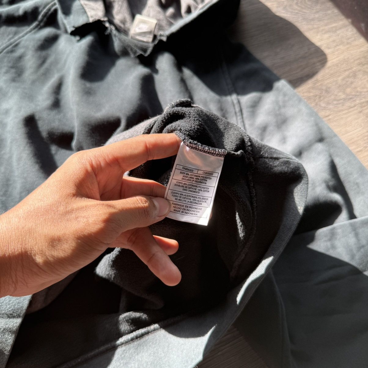 Nike Nike swoosh Y2K Hoodie Size US L / EU 52-54 / 3 - 7 Thumbnail