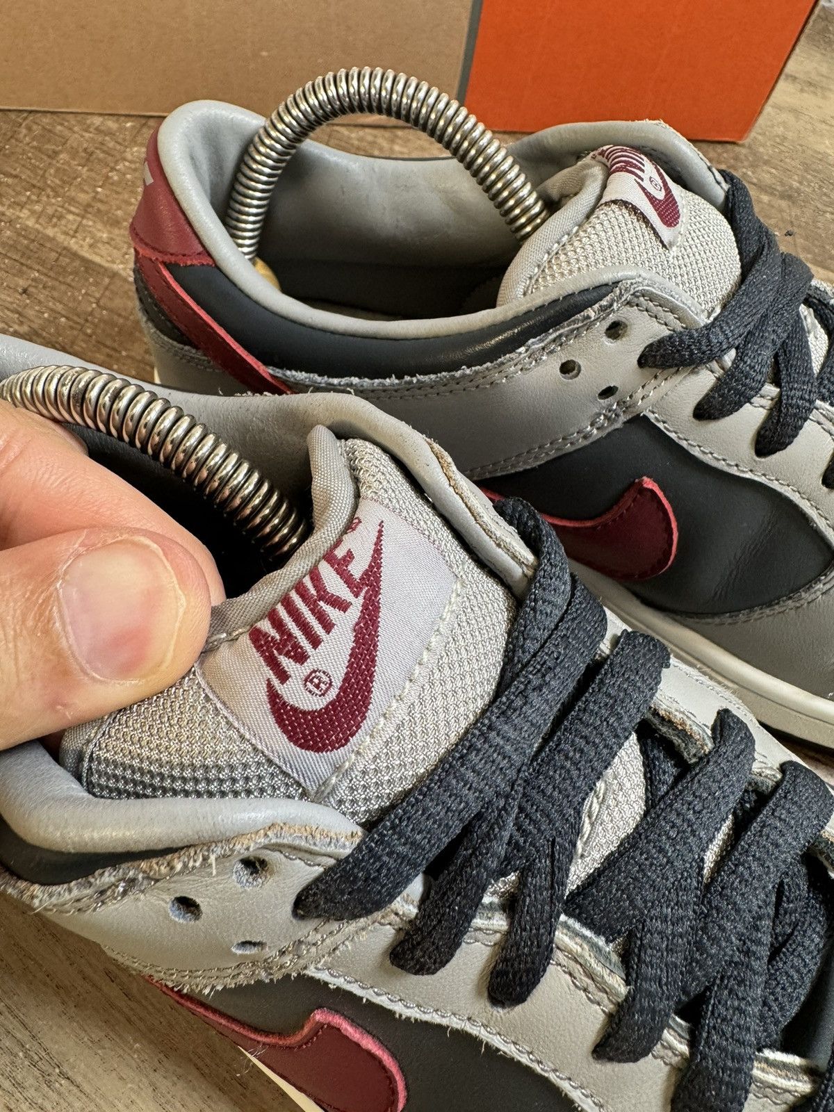 Nike Nike Dunk Low SB Pro 2002 Grey Team Red Anthracite Size 7.5 Size US 7.5 / EU 40-41 - 7 Thumbnail