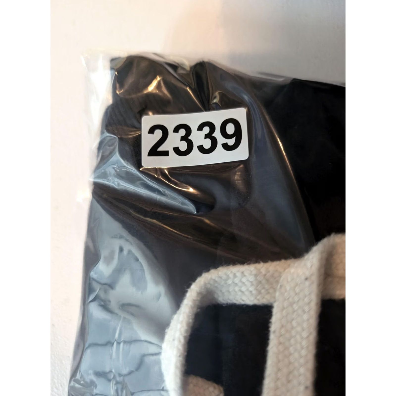Rainbow Fall Guys Hoodie Mens XXL Black Full Zip Rainbow Graphic Video Game Gamer 2022 Size US XXL / EU 58 / 5 - 7 Thumbnail