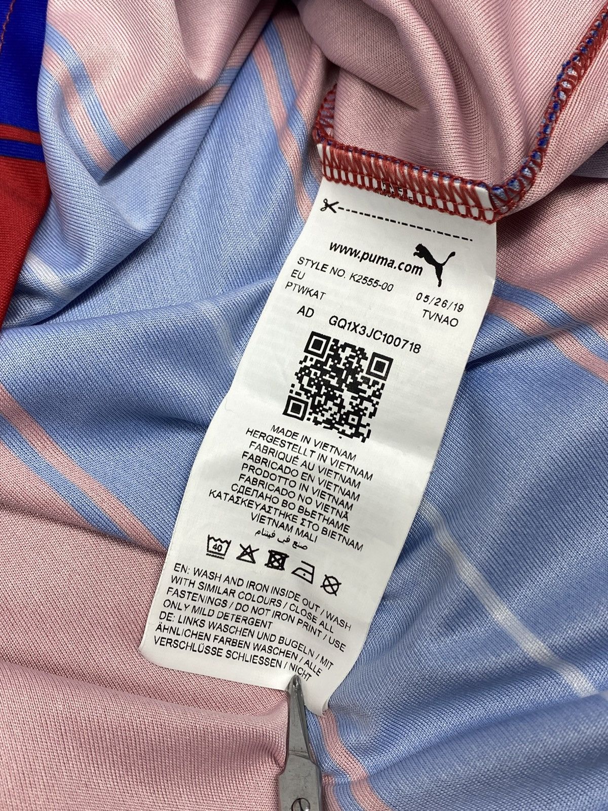 Puma Puma Crystal Palace 2019 Home Football Shirt Size US S / EU 44-46 / 1 - 14 Thumbnail