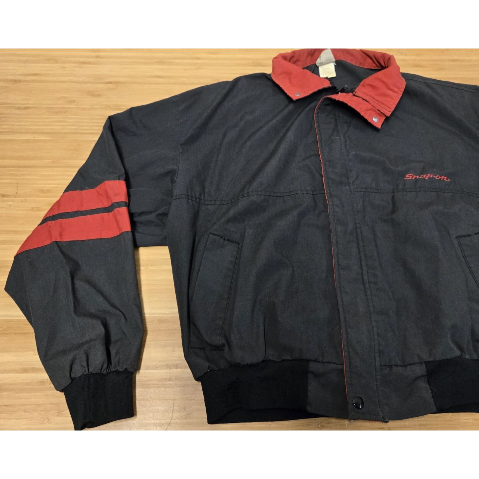Vintage VINTAGE Swingster Jacket Mens XL Black Red Bomber Snap-on Embroidered Logo 90s Workwear Casual Charcoal/Black Night? Size US XL / EU 56 / 4 - 3 Thumbnail