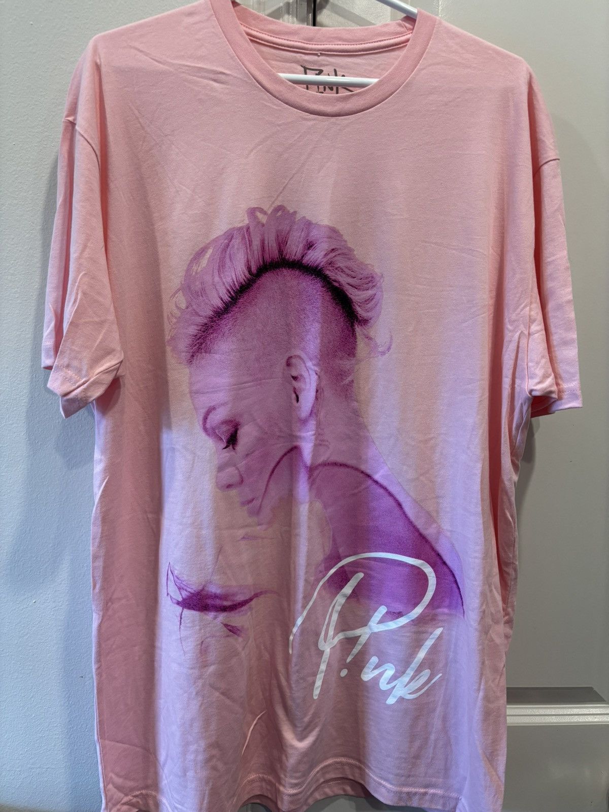 Pink PINK Silhouette Photo Peach Shirt • Sz: XL Size US XL / EU 56 / 4 - 1 Thumbnail
