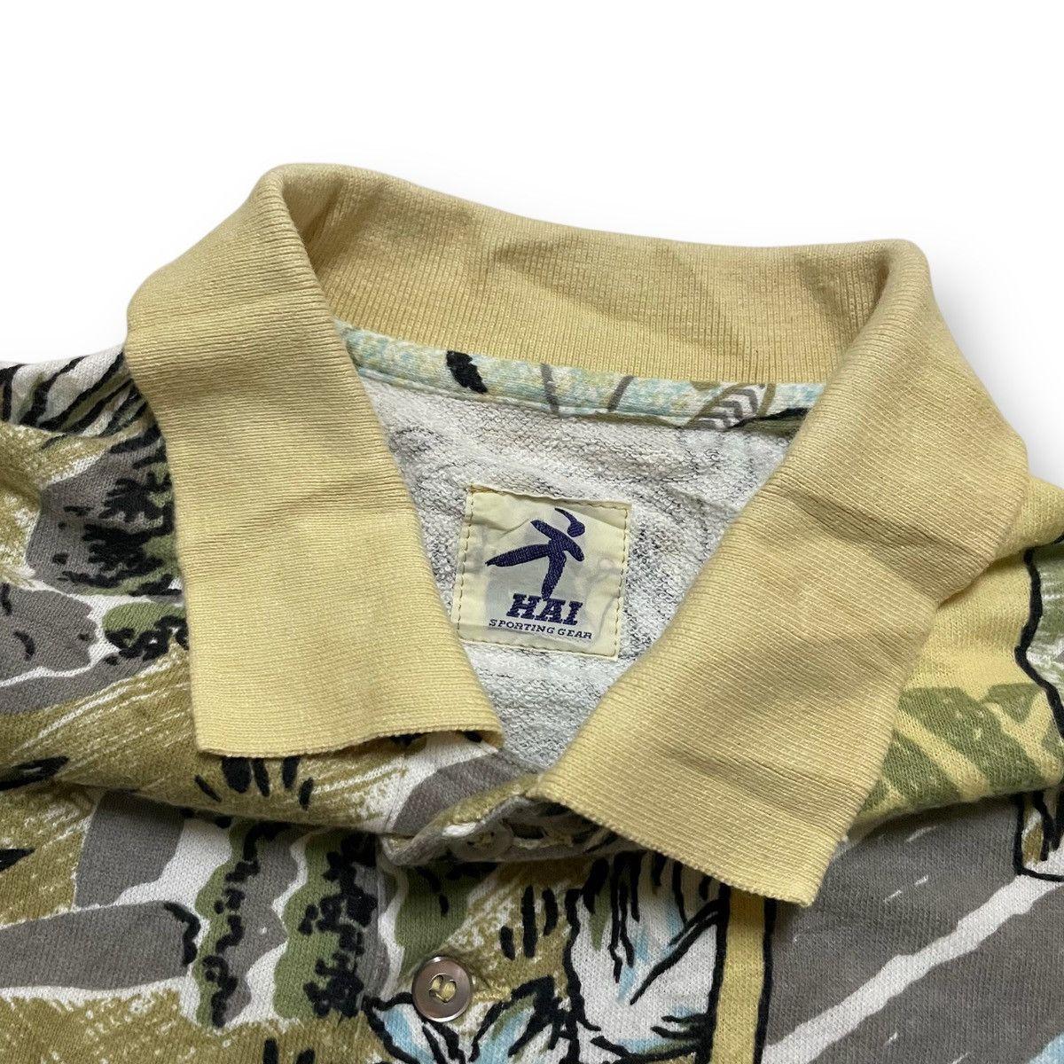 Hai Sporting Gear VTG HAI SPORTING GEAR BYISSEY MIYAKE SHORT SLEEVE BUTTON UP Size US M / EU 48-50 / 2 - 6 Thumbnail