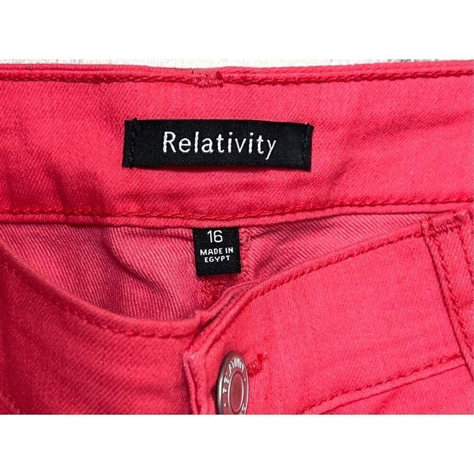 Other Relativity 5 Pocket Cropped Jeans 16 Pink NWT Cottage Casual Size 38" / US 16 / IT 52 - 5 Thumbnail