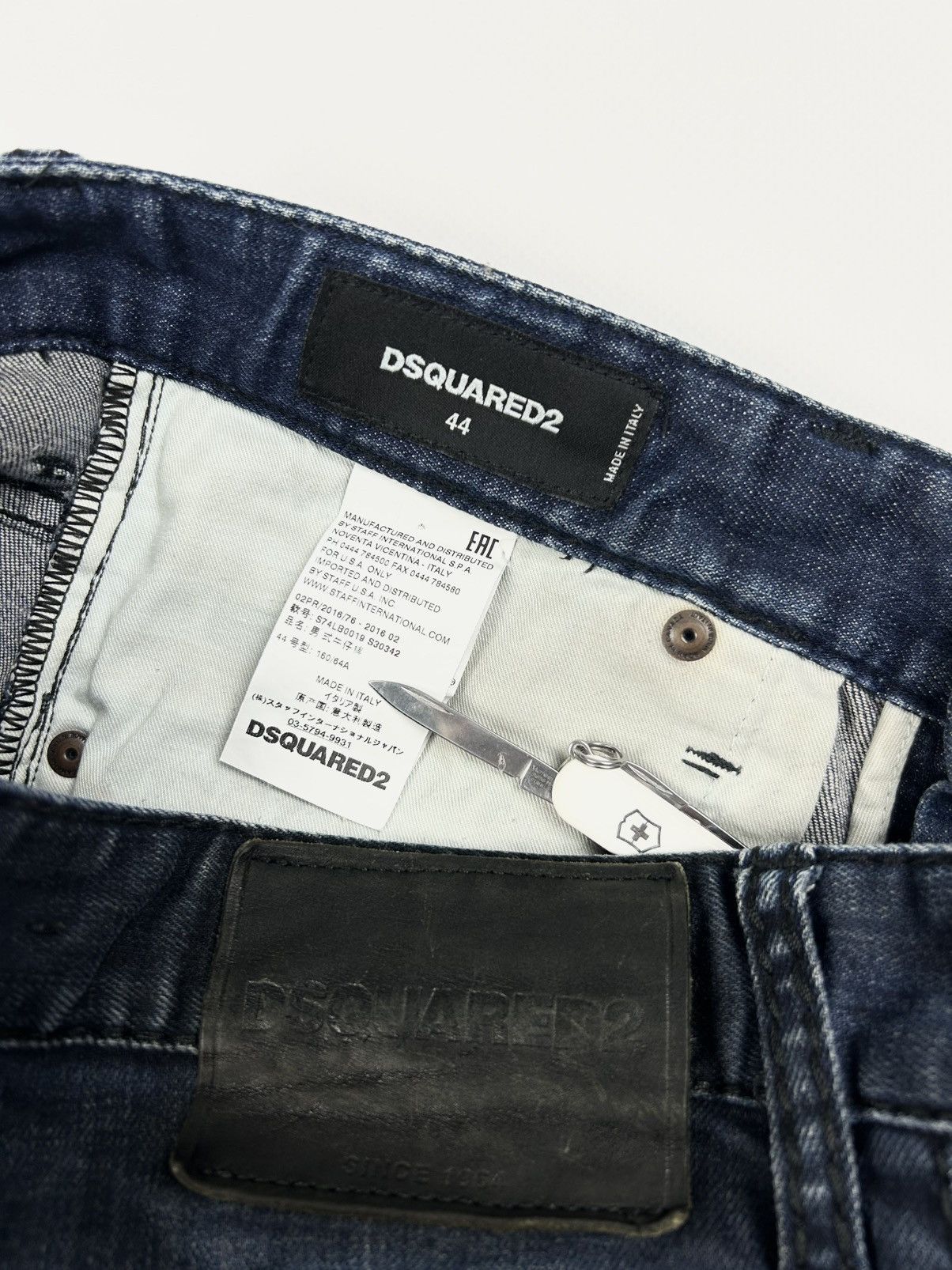 Dsquared2 Luxury Dsquared2 Navy Washed Jeans Made In Italy Size US 29 - 9 Thumbnail