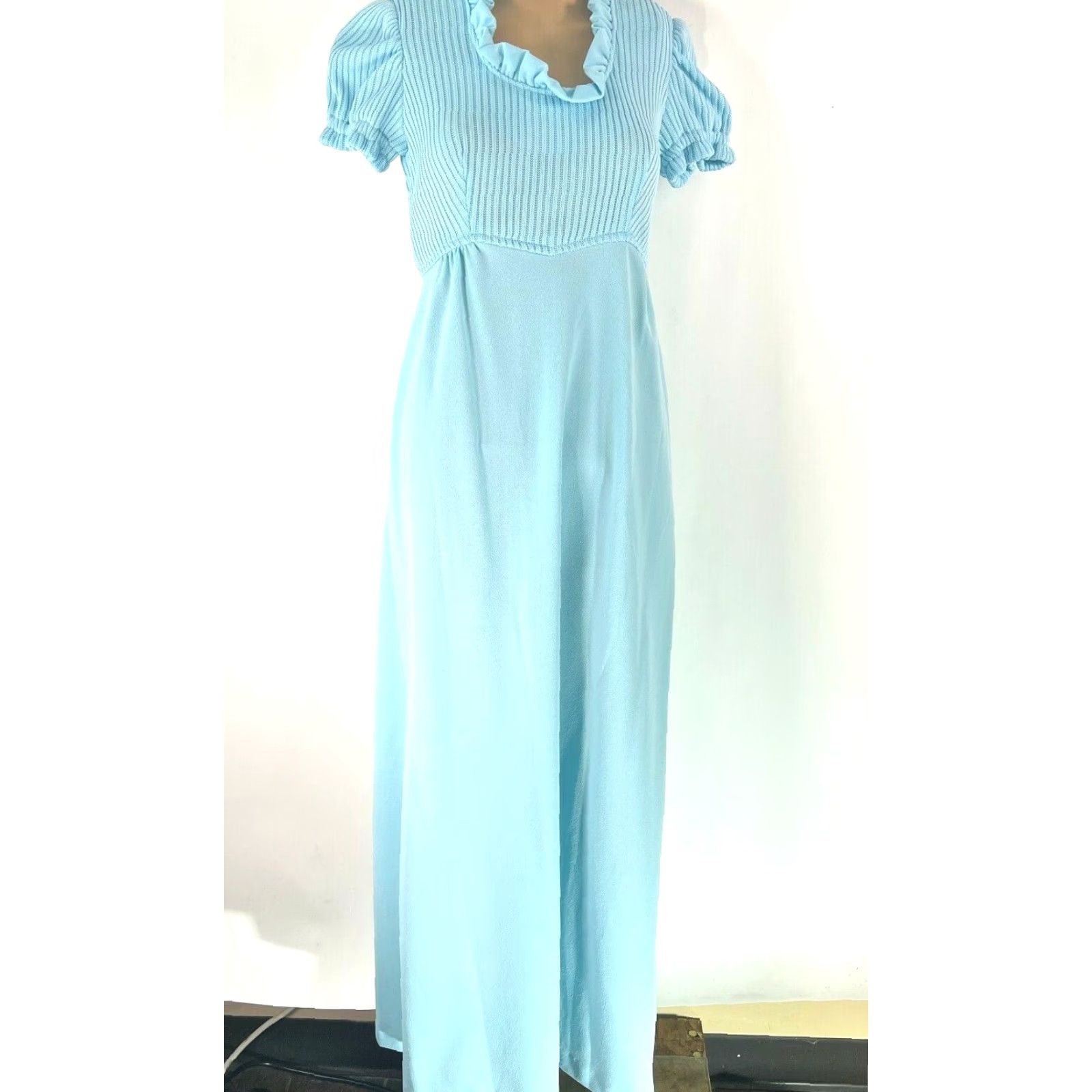 Vintage VINTAGE ILGWU Dress Maxi Blue 11 Women's Puff Sleeves Ruffled Tie Waist Knit Cocktail 58 in Chest 16 in US Size L / US 10 / IT 46 - 2 Thumbnail