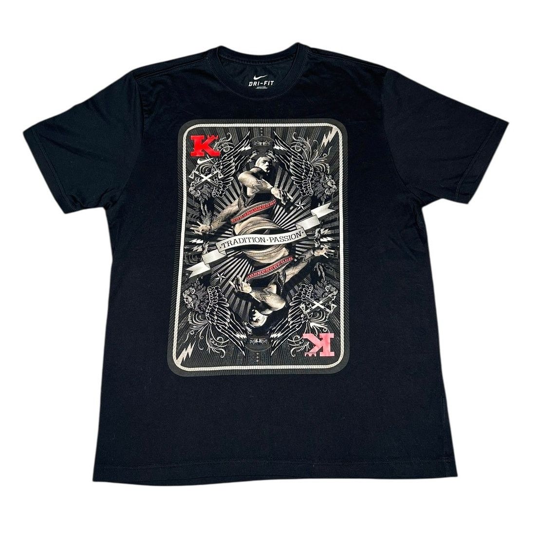 Nike Nike Lebron James King Card Tradition Passion T-Shirt Size US XL / EU 56 / 4 - 1 Thumbnail