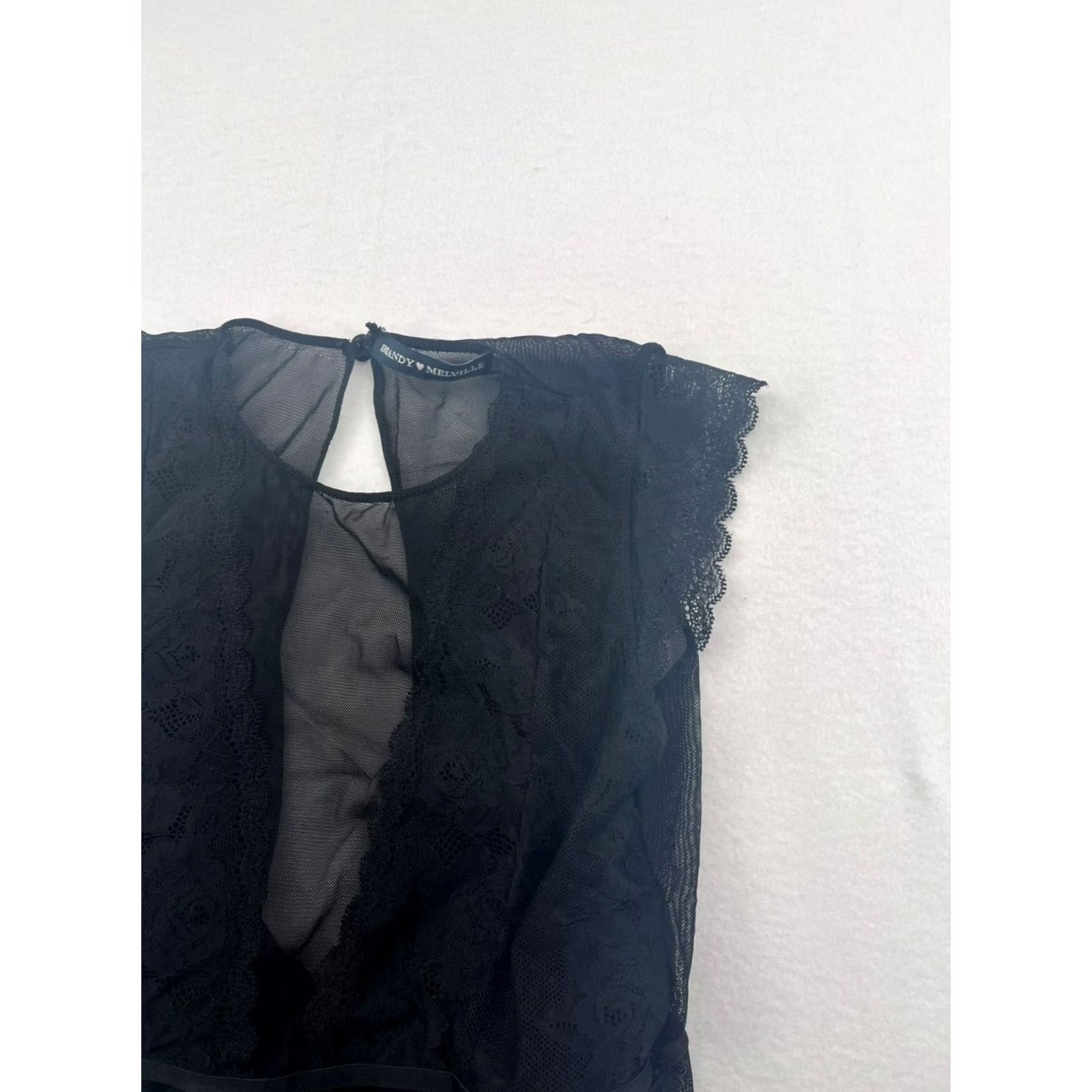 Brandy Melville Brandy Melville Bodysuit Women S Black Lace Sheer Keyhole Back #6135 Size S / US 4 / IT 40 - 4 Thumbnail