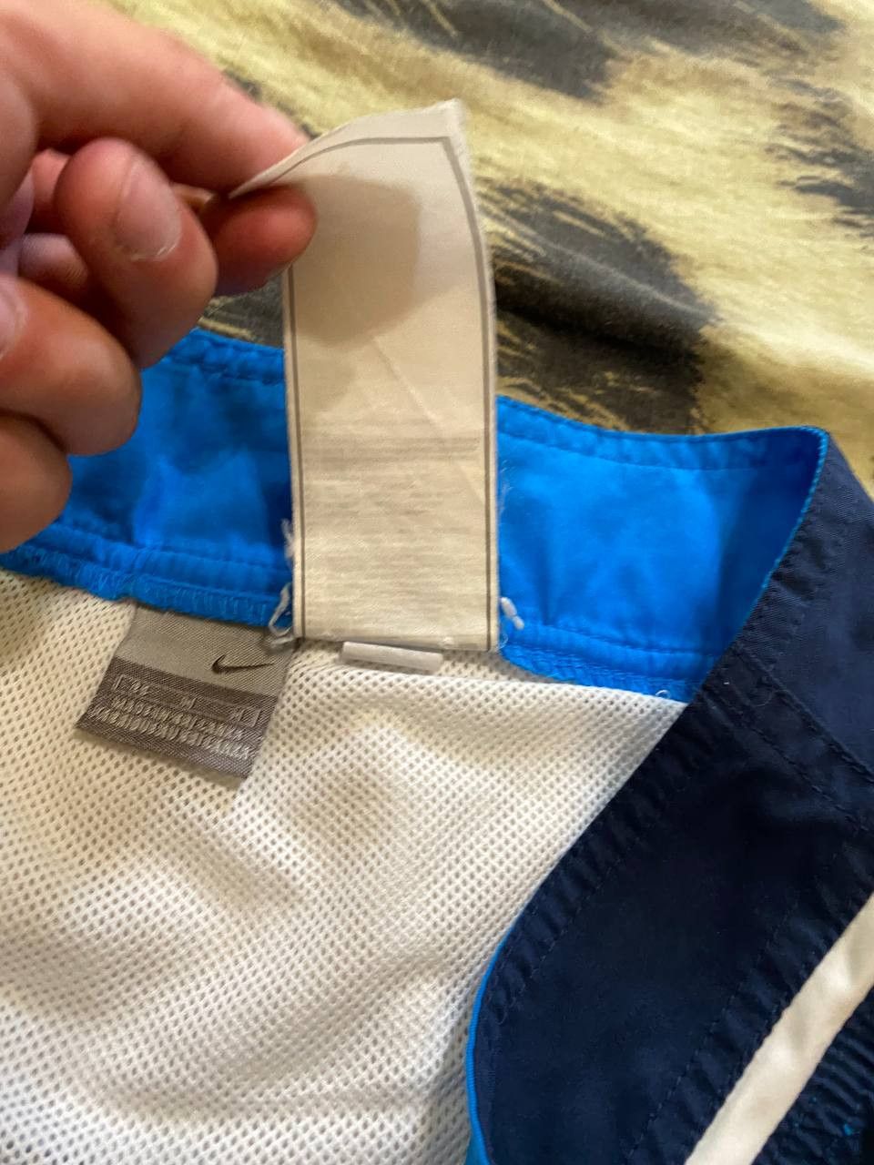 Nike Vintage Nike Y2K Logo Streetwear Shorts Size M Size US 34 / EU 50 - 4 Thumbnail