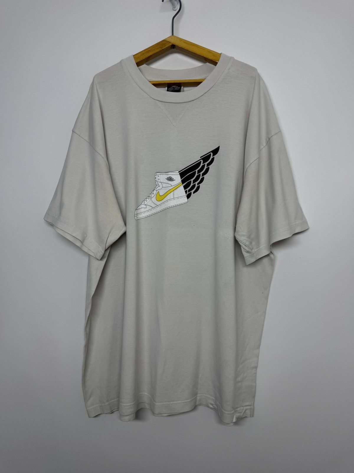 Jordan Brand VINTAGE NIKE FLIGHT CLUB JUMPMAN T-SHIRT 90’s Size US XL / EU 56 / 4 - 1 Thumbnail
