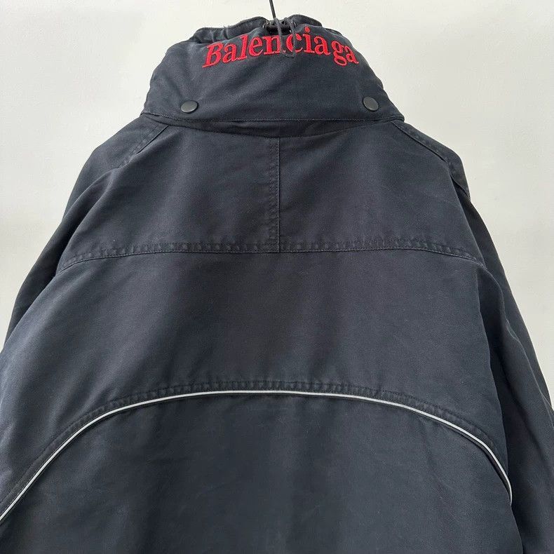 Balenciaga Balenciaga Balenciaga Political Campaign Logo Parka Jacket Size US XL / EU 56 / 4 - 4 Thumbnail