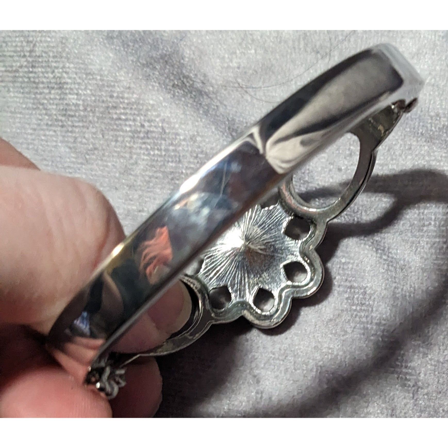 Other Elegant Glam Lia Sophia Garden Soiree Hinged Silver Tone Rhi Size ONE SIZE - 10 Thumbnail