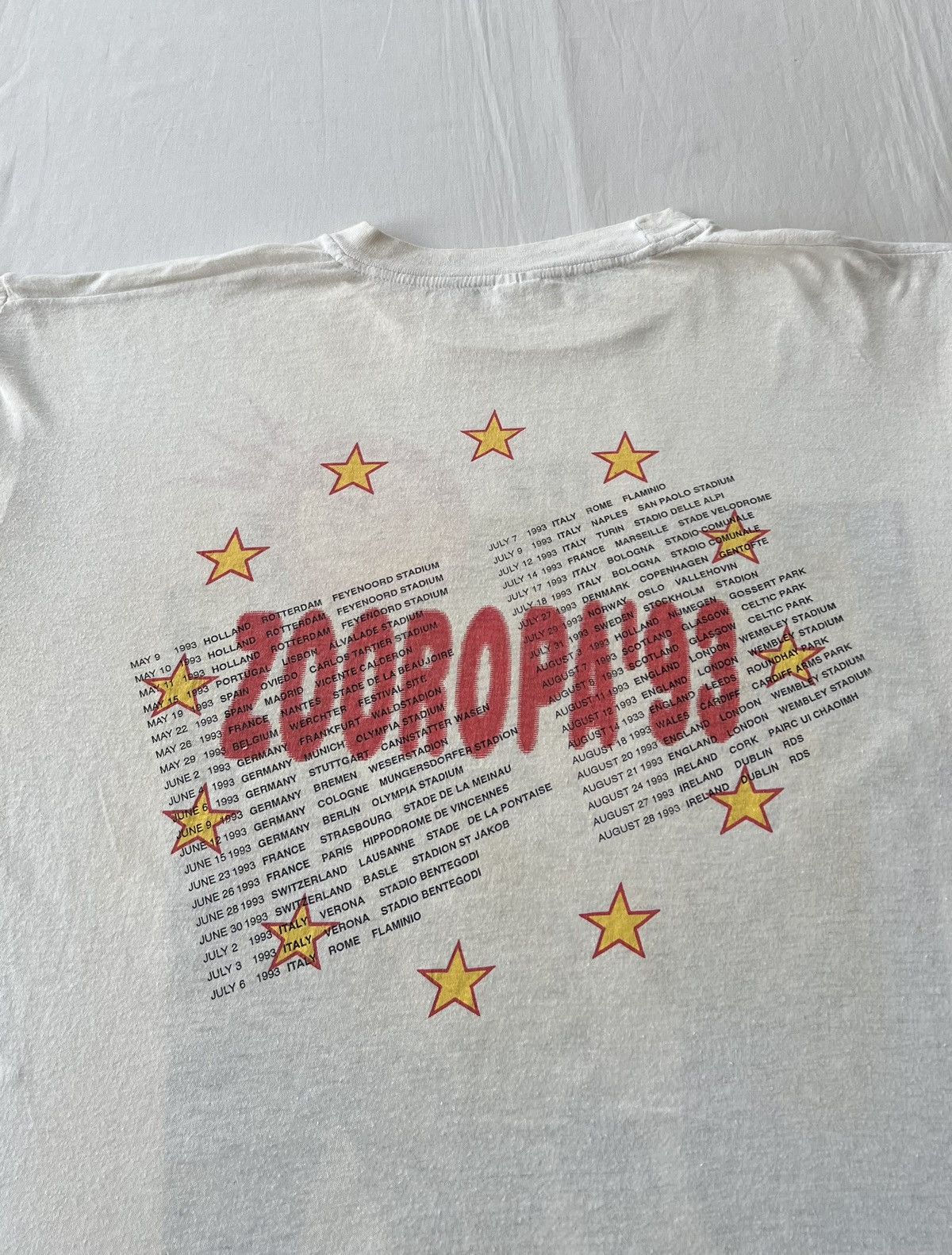 Band Tees Vintage 1993 U2 Zooropa Tour Zoo TV Outside Broadcast Tshirt Size US XL / EU 56 / 4 - 15 Thumbnail