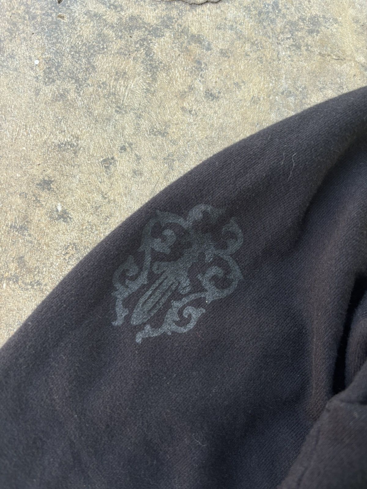 Chrome Hearts ❌SOLD OUT❌Chrome hearts cemetery Dagger ziphoodie black Size US M / EU 48-50 / 2 - 4 Thumbnail