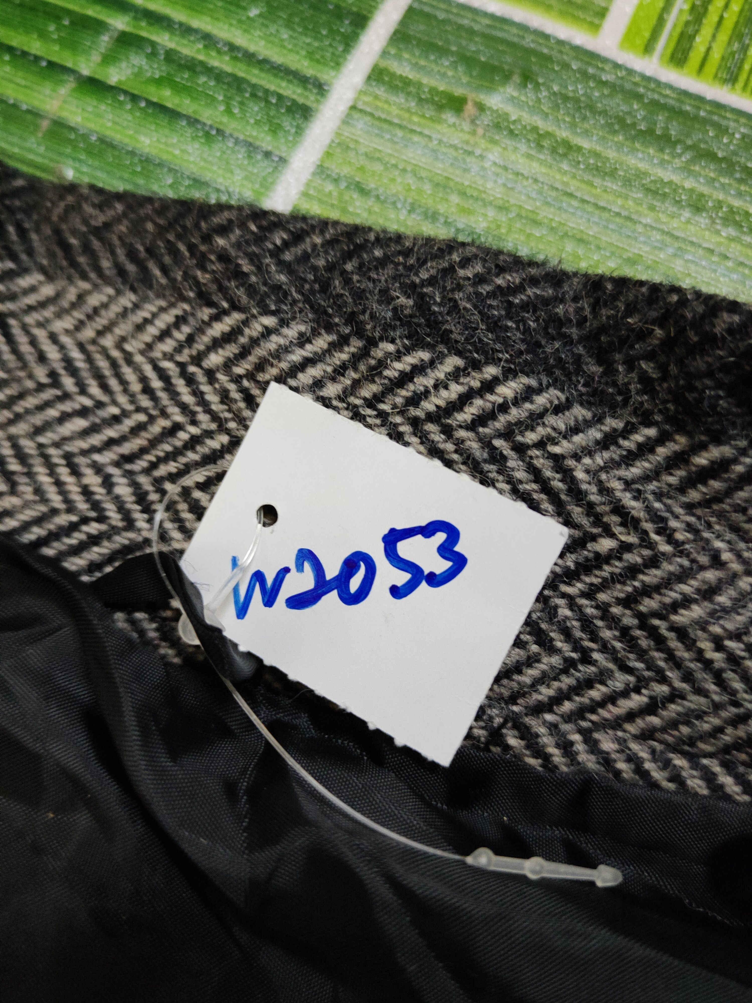 Homespun Knitwear Japanese Brand Black Red Knitwear Jackets #W2053 Size US L / EU 52-54 / 3 - 13 Thumbnail