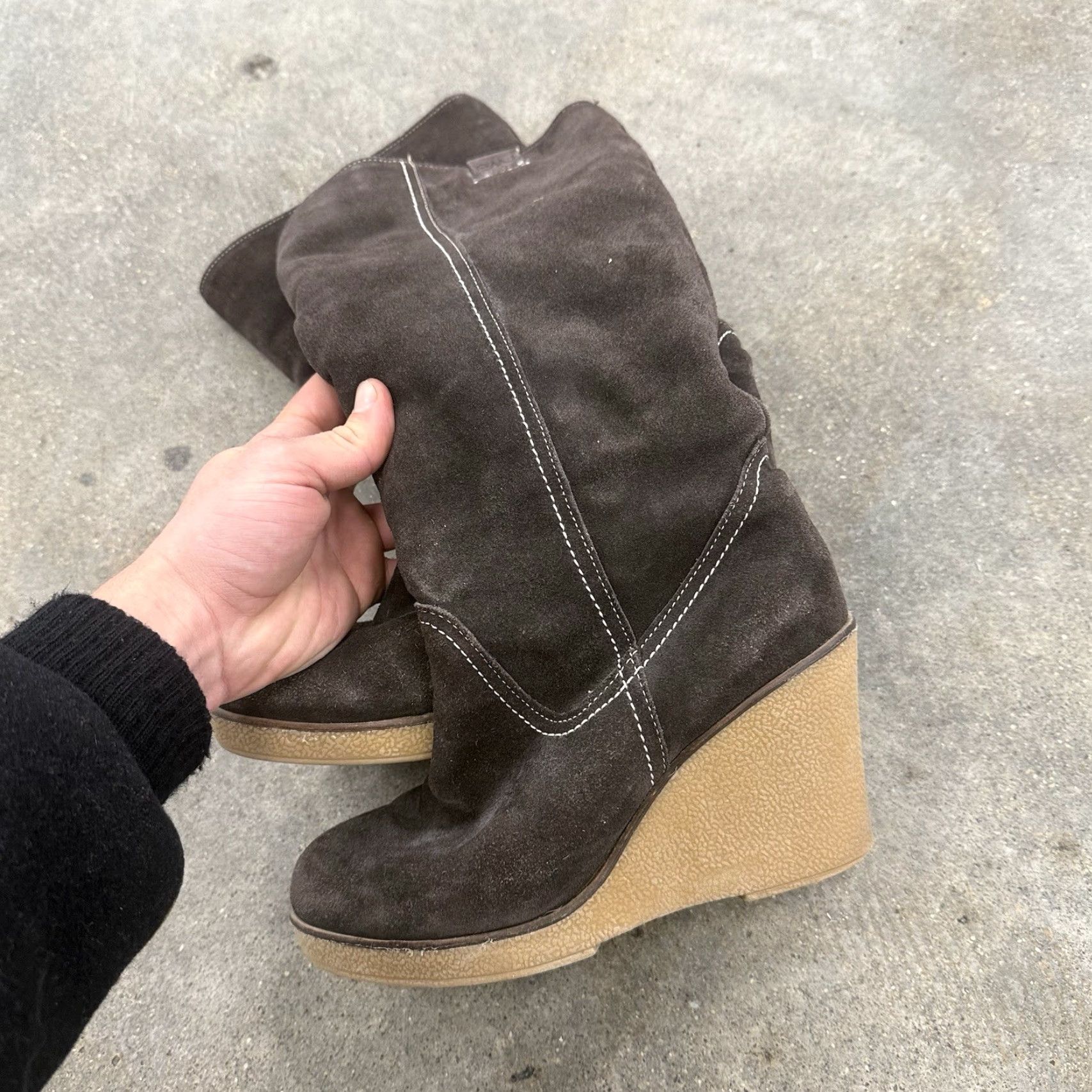 Vintage VINTAGE EMU Australia Waratah Knee High Boots Women 8 Brown Suede Shearling Rubber Gum Sole Winter Womens Size US 8 / IT 38 - 5 Thumbnail
