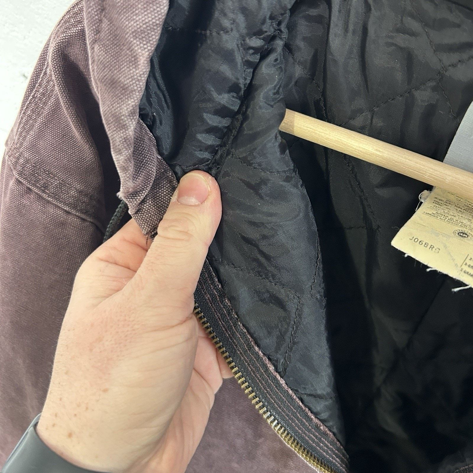 Carhartt Vintage Carhartt Quilted Hooded Jacket “Burgundy/Wine” J06 Size US XL / EU 56 / 4 - 12 Thumbnail