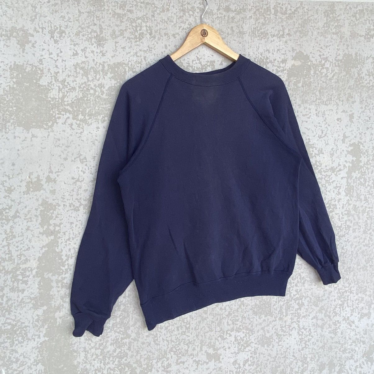 Other Vintage Hanes Crewneck Sweatshirt NavyBlue Pullover Size M Size US M / EU 48-50 / 2 - 3 Thumbnail