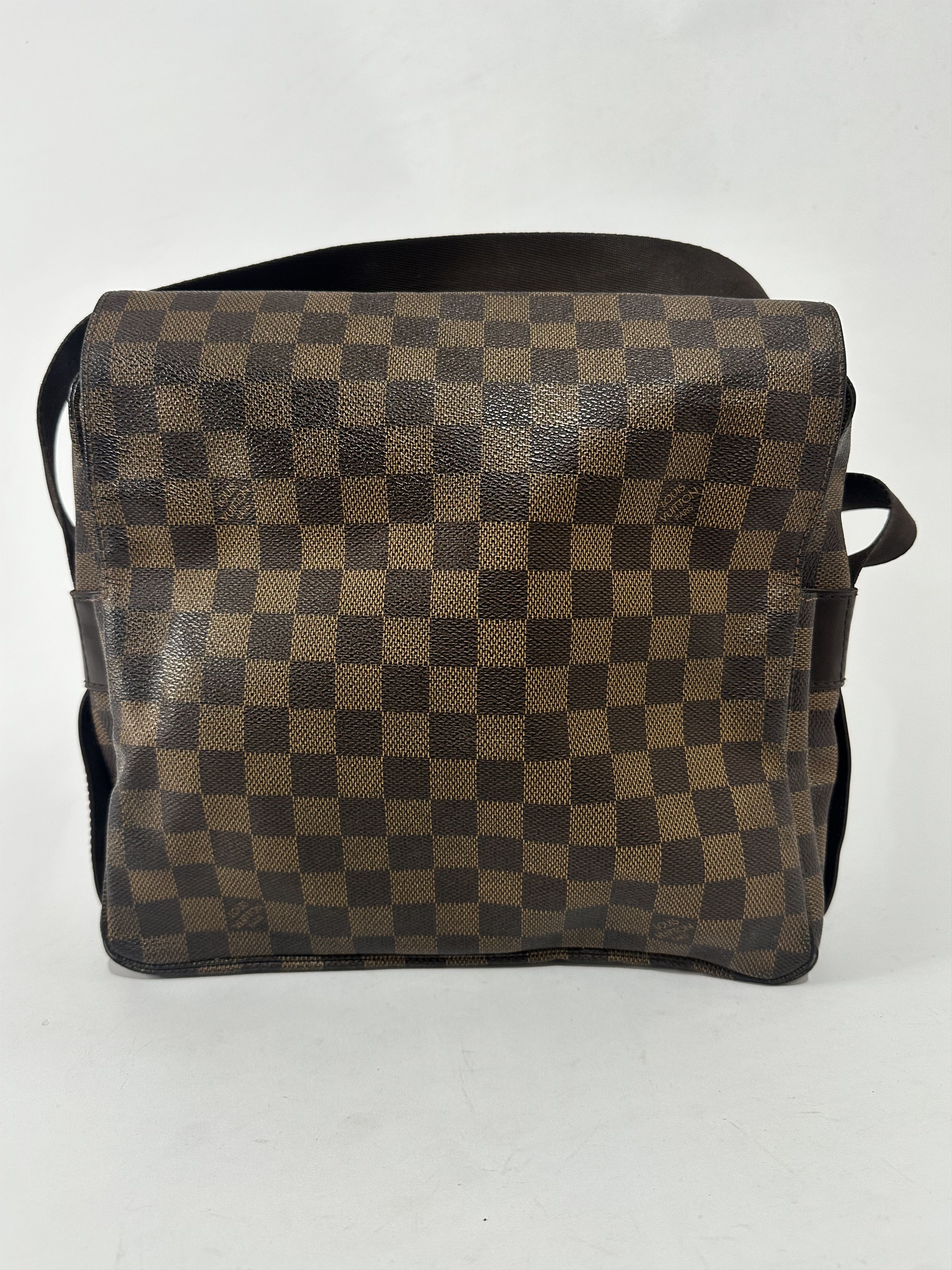 Louis Vuitton Louis Vuitton Damier Ebene Canvas Naviglio Messenger Bag Size ONE SIZE - 1 Thumbnail