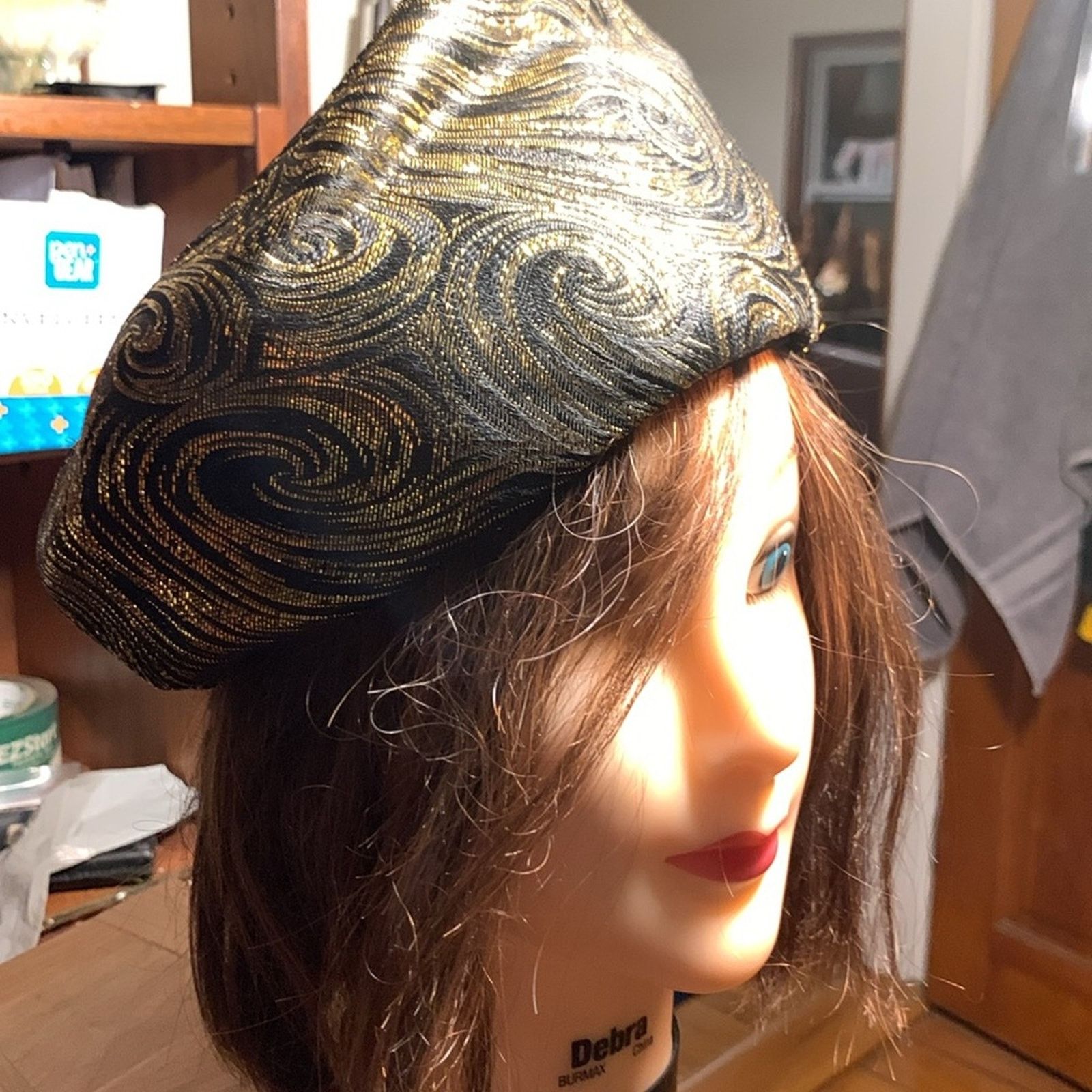 Vintage 60’s chic gold metallic brocade asymmetric beret church hat Size ONE SIZE - 8 Thumbnail