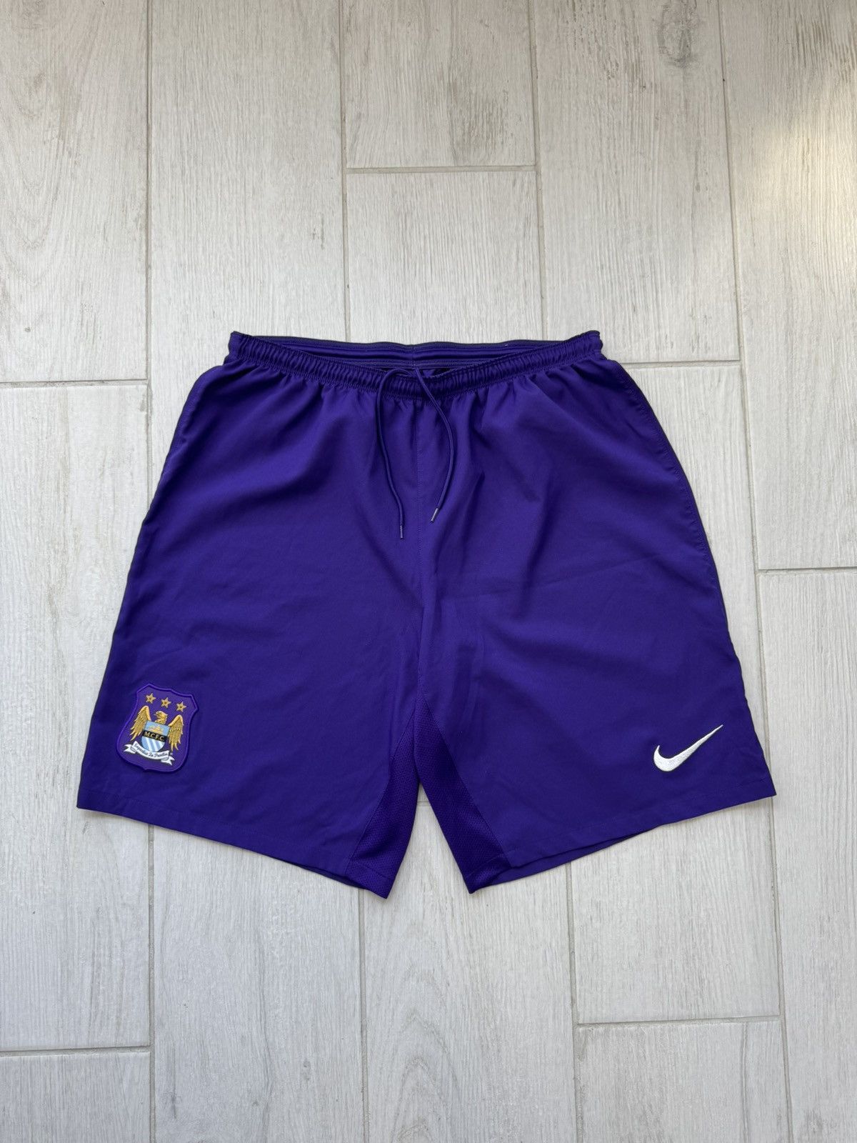 Nike Vintage Nike Manchester City 2014/15 Purple Football Shorts Size US 34 / EU 50 - 2 Thumbnail