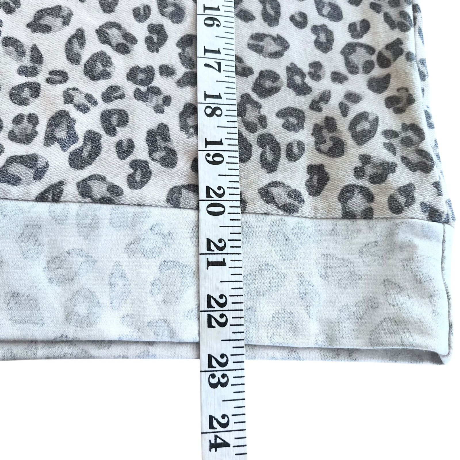 Other Veronica M Beige leopard Animal Print Long Sleeve T-Shirt Size M / US 6-8 / IT 42-44 - 6 Thumbnail