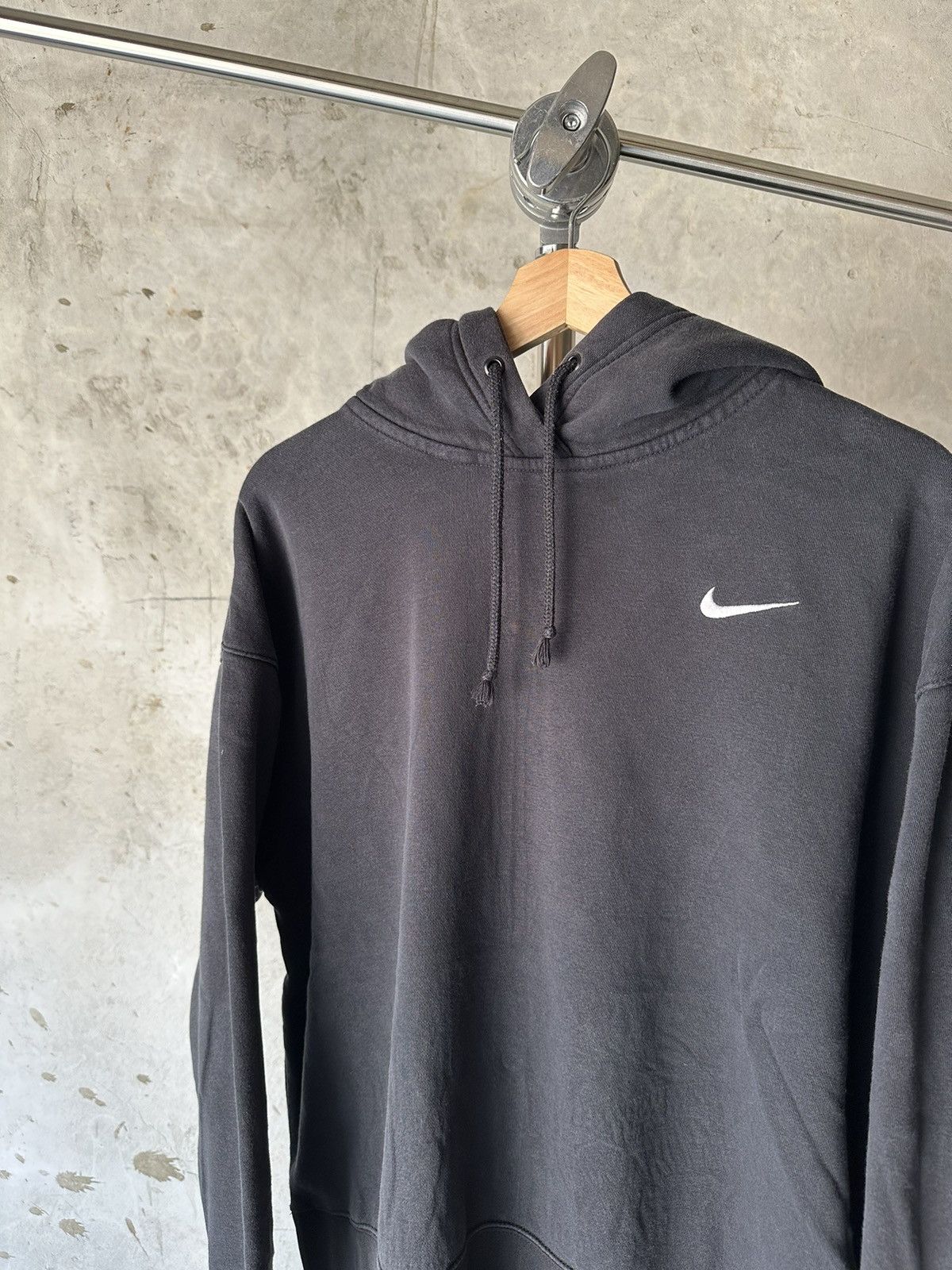 Nike Y2K Vintage Black Nike hoodie Size US L / EU 52-54 / 3 - 3 Thumbnail
