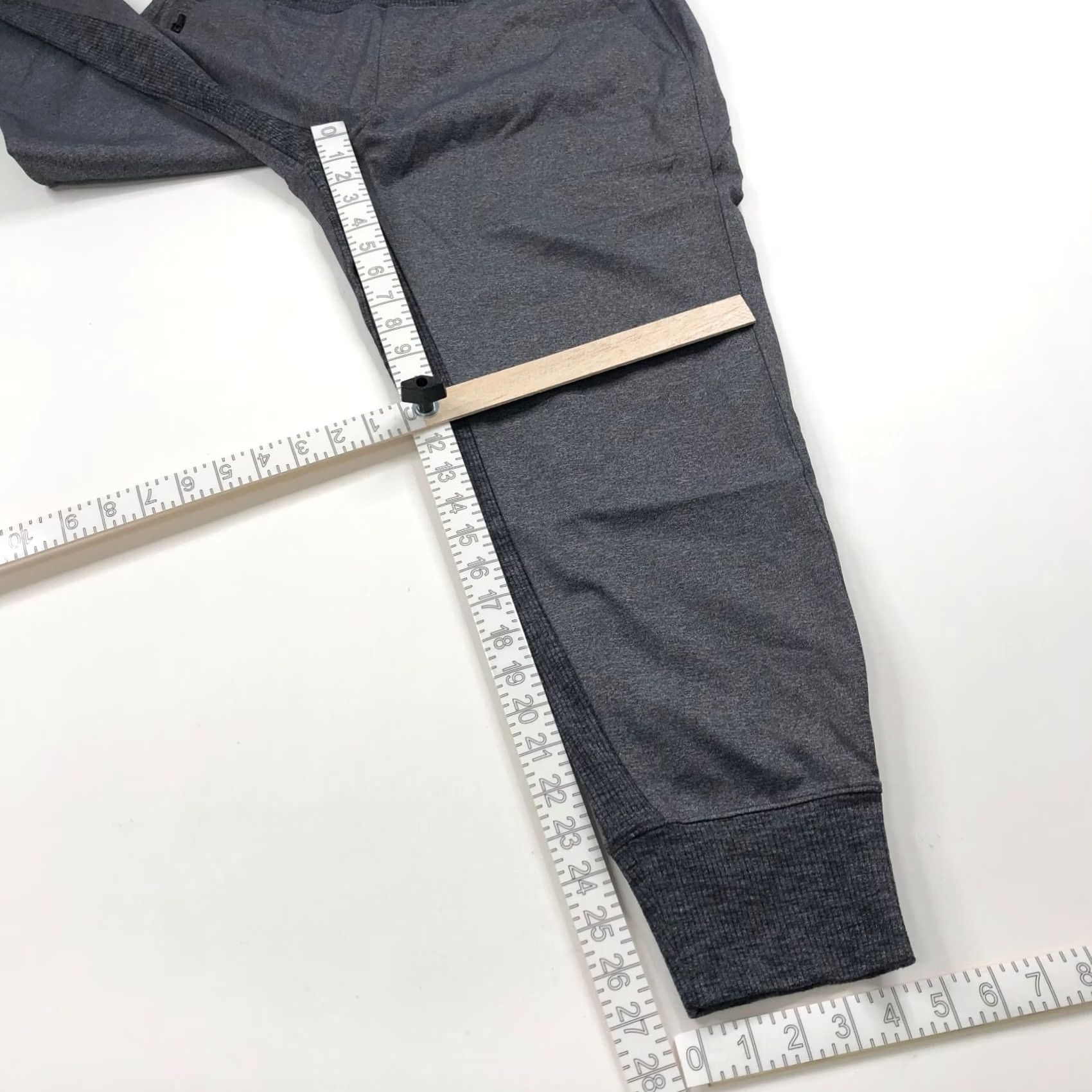 Athleta Athleta Jogger Pants Gray Womens LG 32W 27L High Rise Tapered Stretch Activewear 597888 Size 36" / US 14 / IT 50 - 4 Thumbnail
