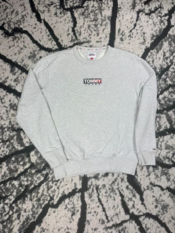 Tommy Hilfiger Tommy Hilfiger crewneck sweatshirt gray logo L Size US L / EU 52-54 / 3 - 1 Thumbnail