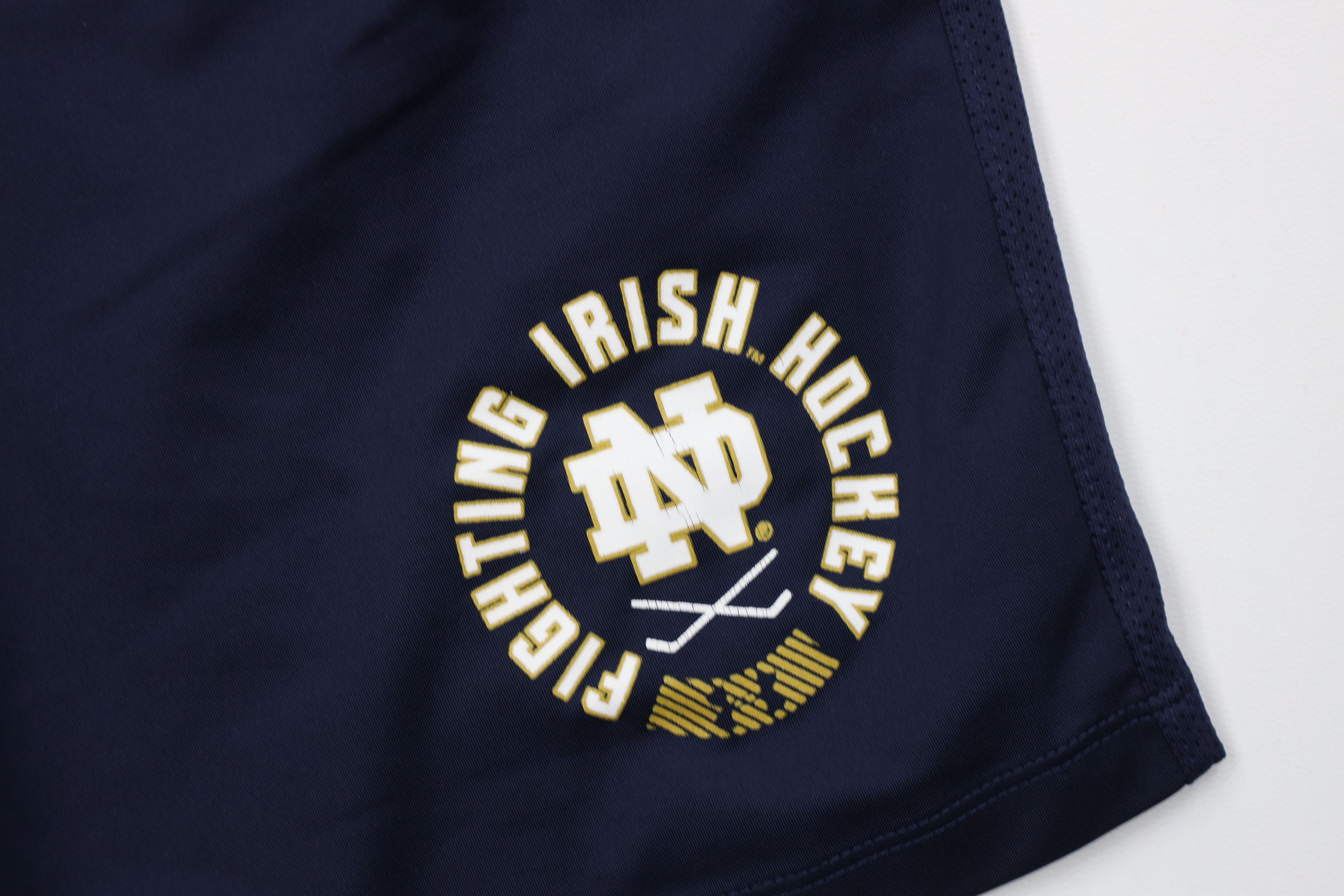 Under Armour Under Armour Notre Dame University Hockey Above Knee Shorts Size US 30 / EU 46 - 5 Thumbnail