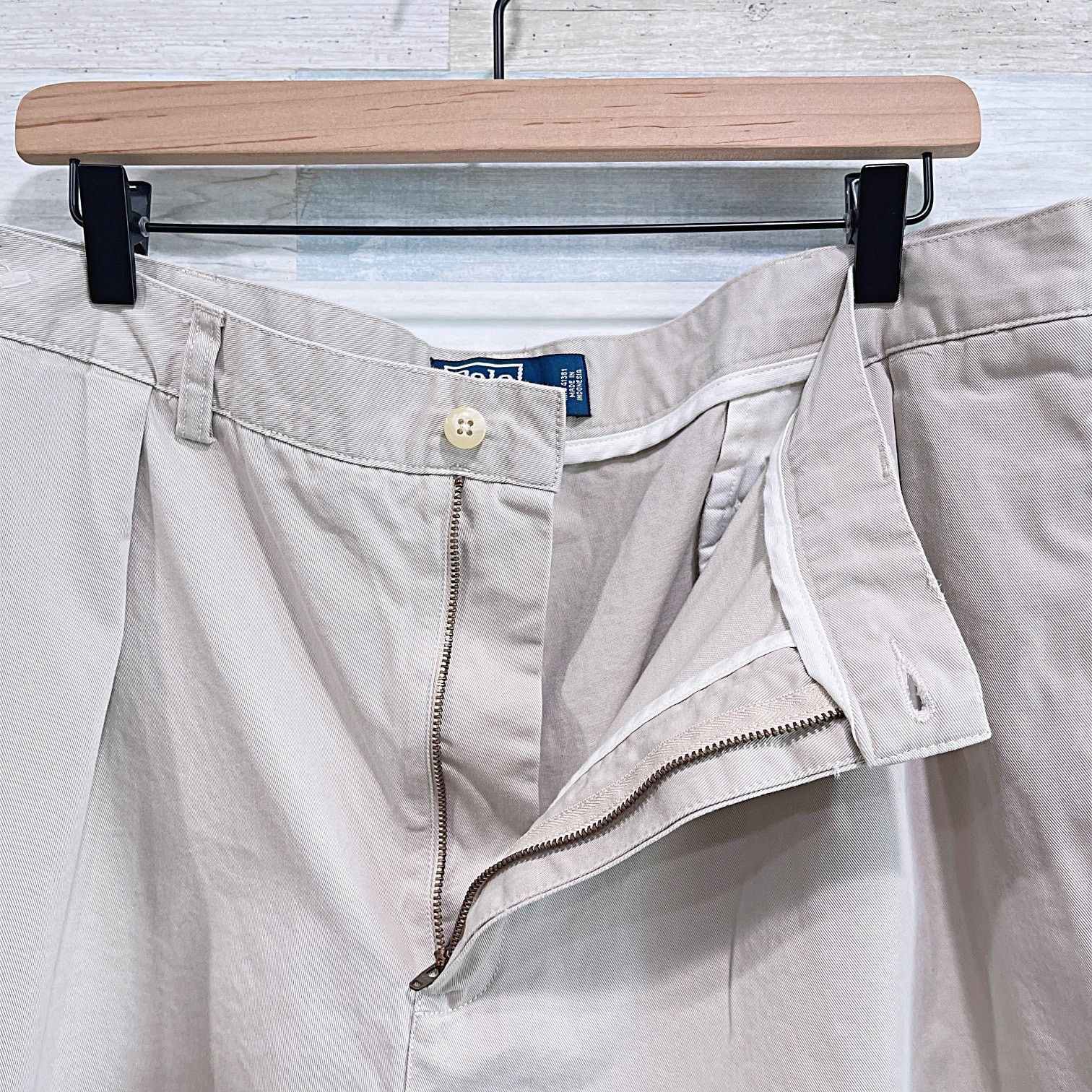 Polo Ralph Lauren POLO Ralph Lauren Tyler Pleated Chino Shorts Beige 9" Men 42 Size US 42 / EU 58 - 2 Thumbnail