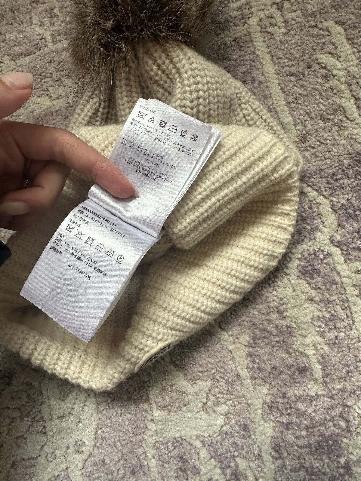 Moncler Moncler Beanie with fluffy ball Size ONE SIZE - 7 Thumbnail