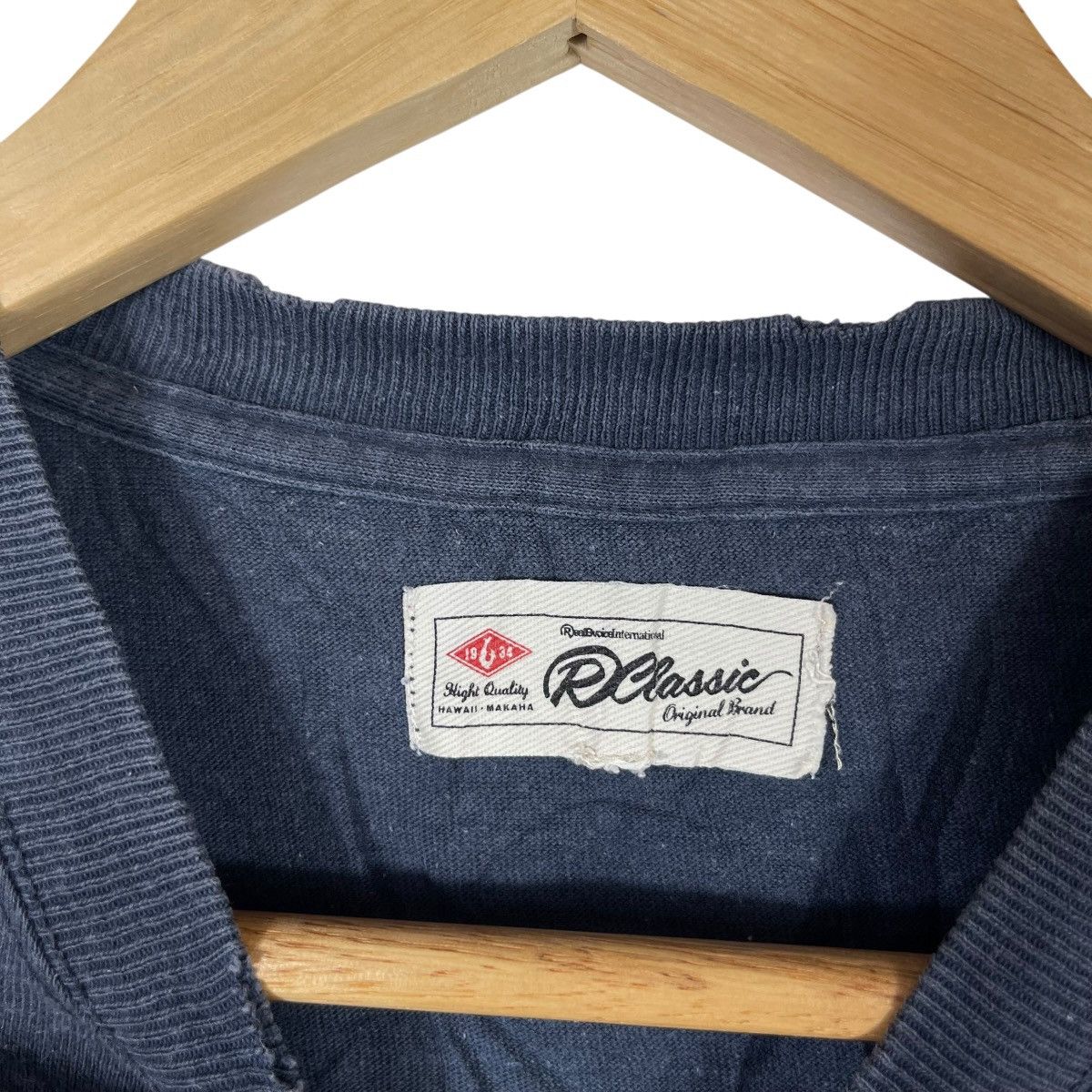 Vintage REALBVOICE R CLASSIC GRAPHIC SHORT SLEEVE T SHIRT STREETWEAR Size US M / EU 48-50 / 2 - 4 Thumbnail